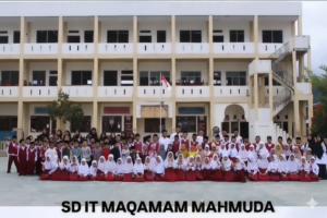 SD IT MAQOMAM MAHMUDA