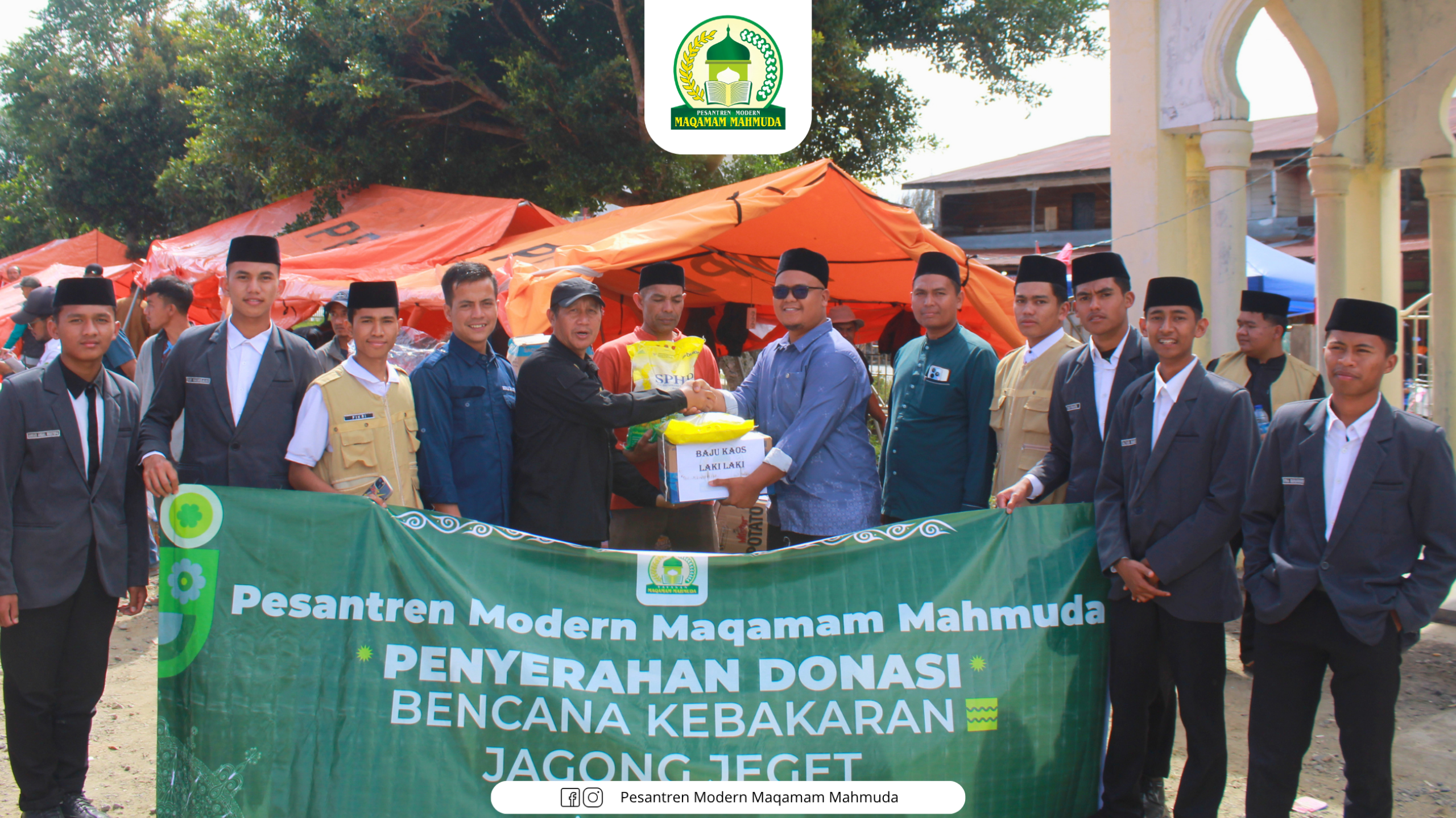 Pesantren Modern Maqamam Mahmuda Salurkan Donasi untuk Penyintas Kebakaran Jagong Jeget